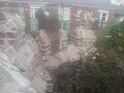 castlepark gate - 11590.jpg